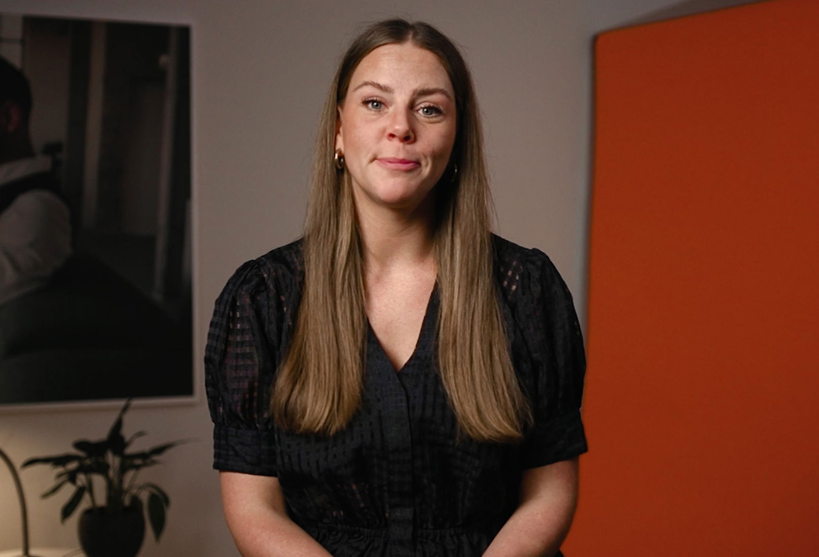 Moment medarbejder kvinde